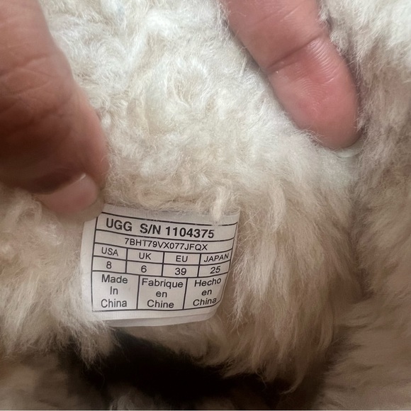 Ugg Bailey Button Chestnut Color Boots - Picture 16 of 16